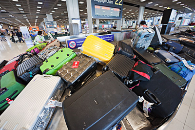 坐飛機時,對于可以攜帶的“免費行李箱”都有著什么要求?