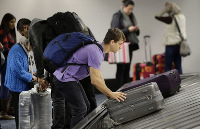 坐飛機時,對于可以攜帶的“免費行李箱”都有著什么要求?